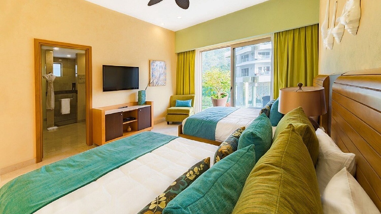 Photo of Bedroom in South Shore Hotel Area