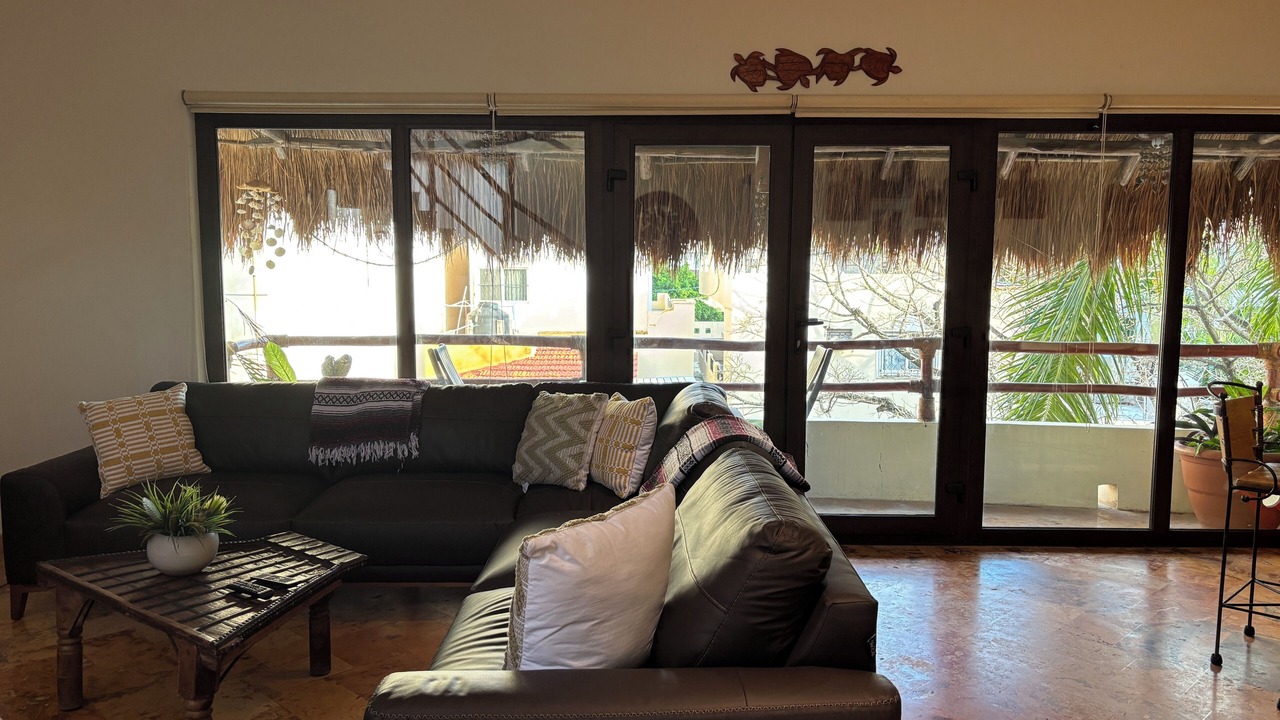 Photo of Livingroom in Downtown