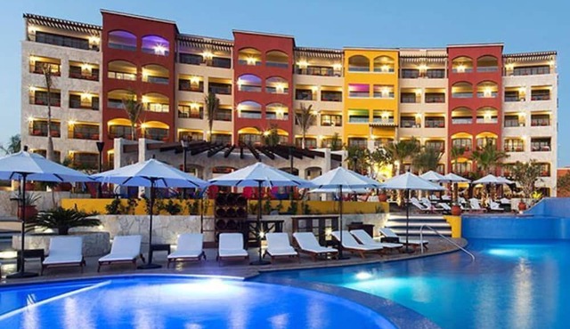 Hacienda Encantada luxury 1-bedroom condo in charming Cabo San Lucas with AC